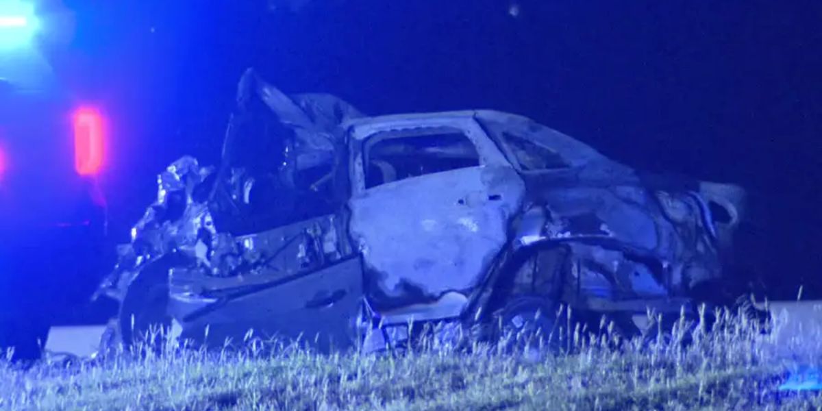 Head-on Collision in Southeast Fort Worth Leaves One Dead, Two Injured Early Sunday Morning.