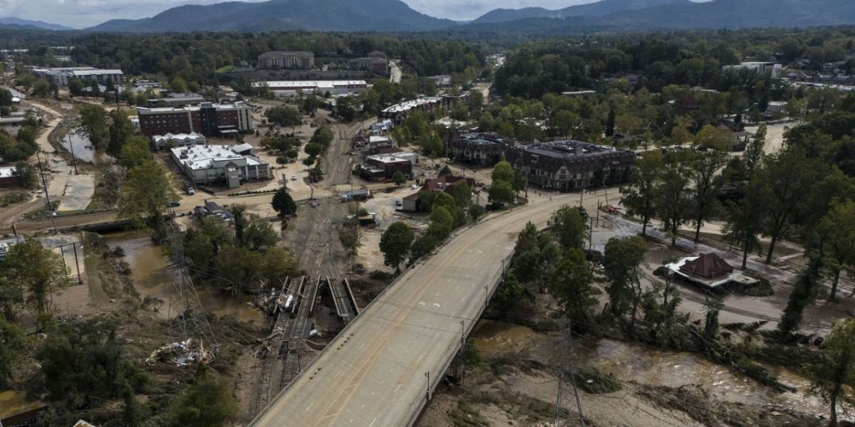 Kentucky Volunteers Provide Disaster Relief in Asheville Following Hurricane Helene