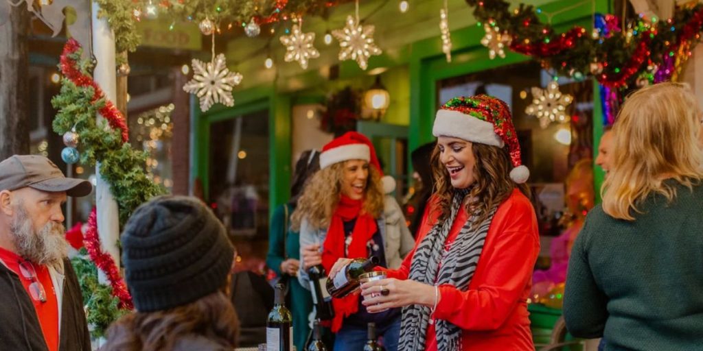 A CHRISTMAS LIKE NO OTHER 5 Top Louisiana Destinations to Visit This Holiday Season