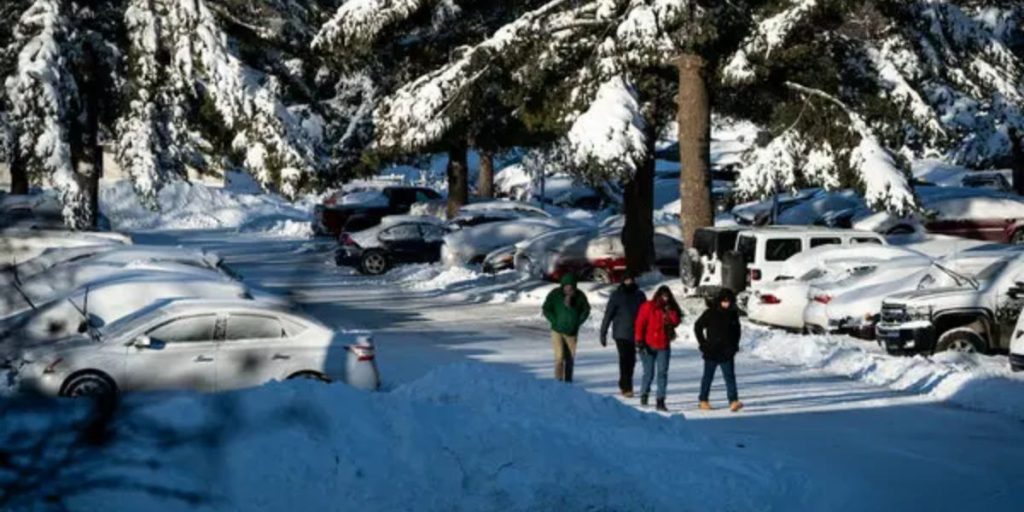 Coastal and Mountain Regions on Alert for 75 Mph Winds, Heavy Snow, and Flooding Through Wednesday