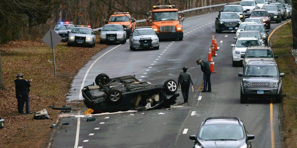 Deadly Multi-vehicle Accident on Merritt Parkway Near Exit 37 Kills One, Injures Others