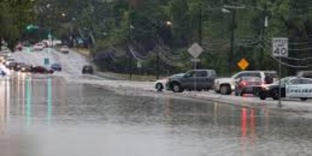 Heavy Rains Hit Dallas-fort Worth Area, Flooding Concerns Persist in North Texas (1)