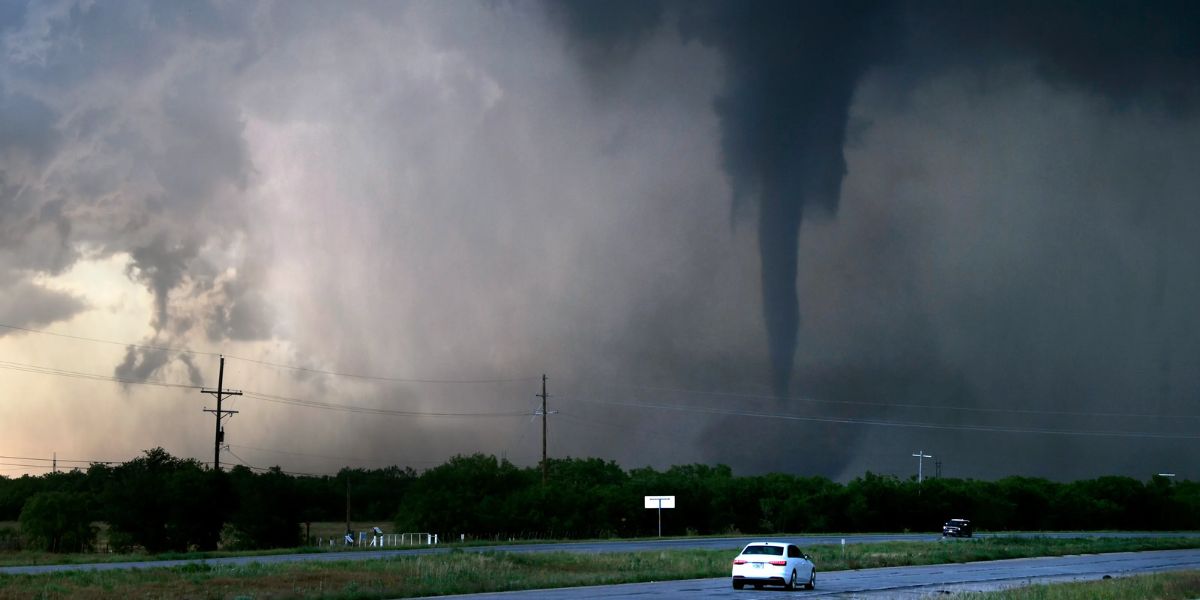 High Winds, Heavy Storms, and Tornadoes Expected Across North Texas by Monday Morning