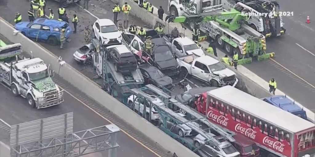 One Dead, Three Injured in Multi-vehicle Collision on I-20 Involving 18-wheeler in Fort Worth