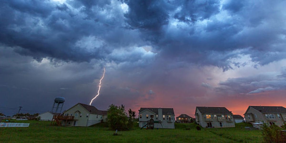 Severe Thunderstorms in the Midwest, While Northeast Faces Cooler and Clear Skies