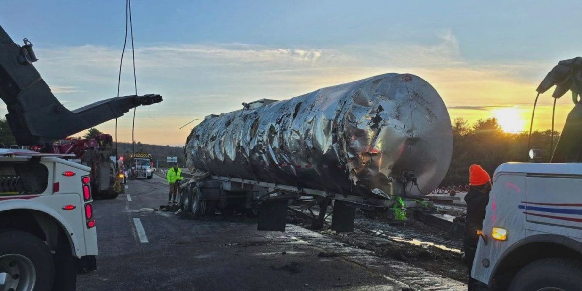 Tanker Truck Collides With Maine Turnpike Authority Vehicle on I-295, Spilling 8,000 Gallons of Leachate